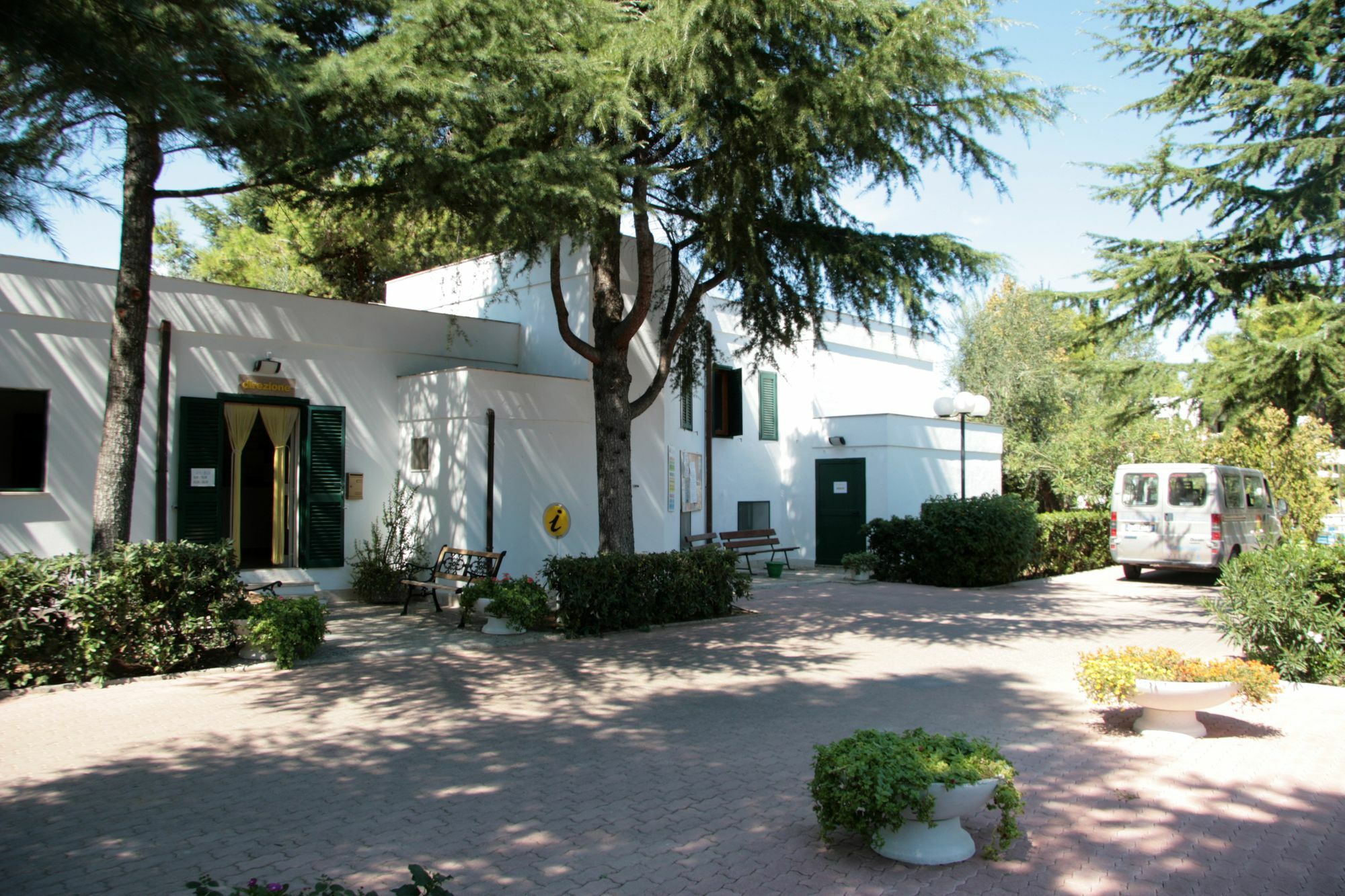 Villaggio Turistico Residence Delfino Vieste Exterior foto